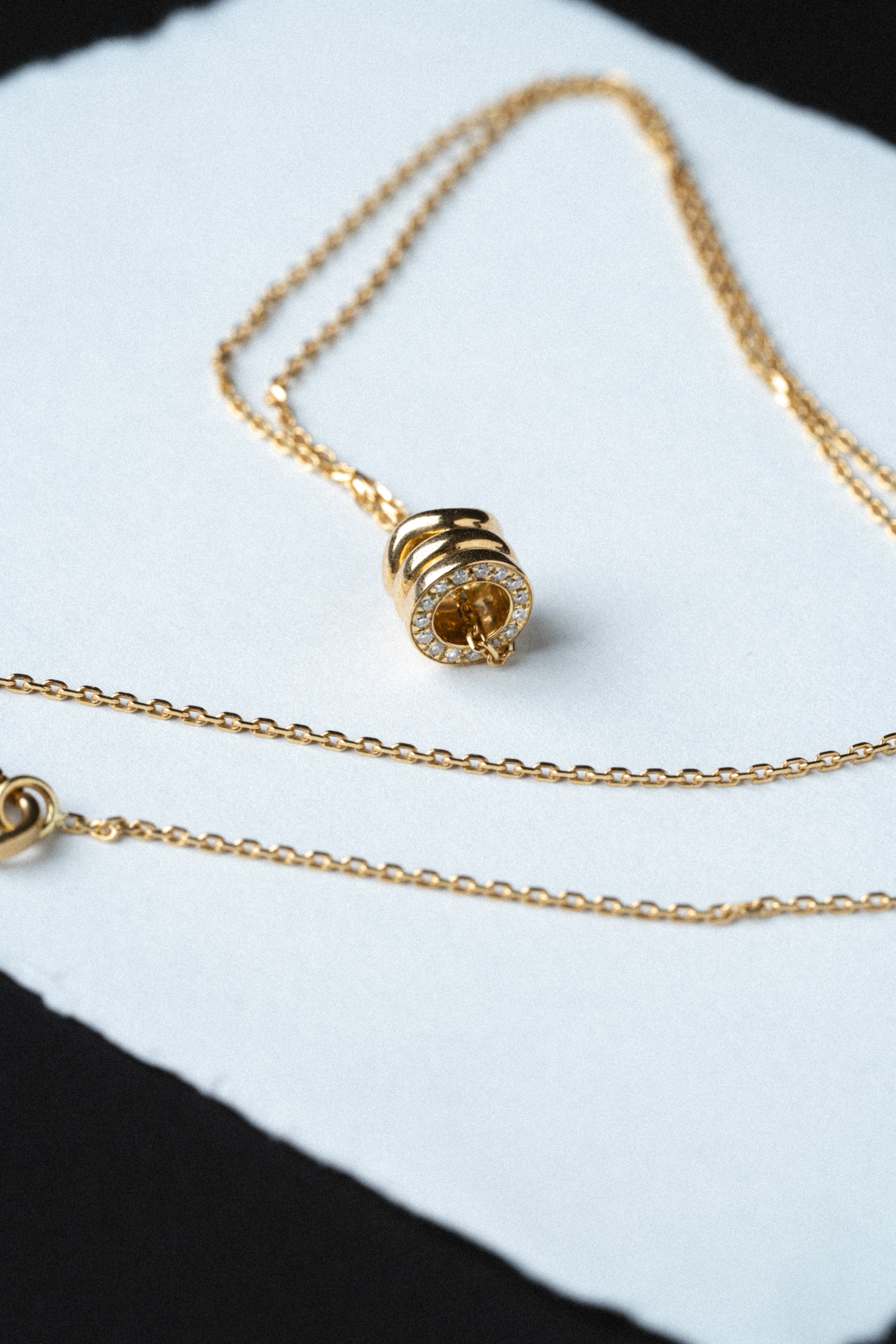 Harmony necklace diamonds